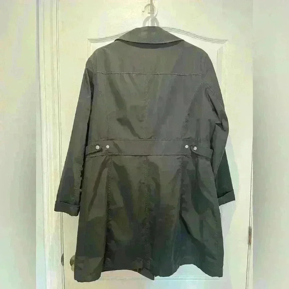 Trench-coat with Button Closure Size XL - Picture 10 of 16